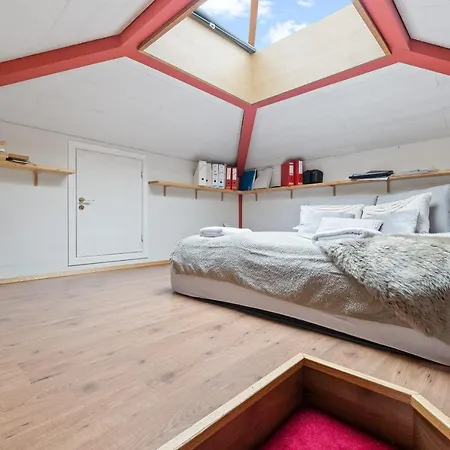 Apartment Jaw-dropping Views, Spot. *